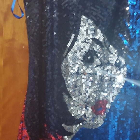 Dress - Picture 3 of 3